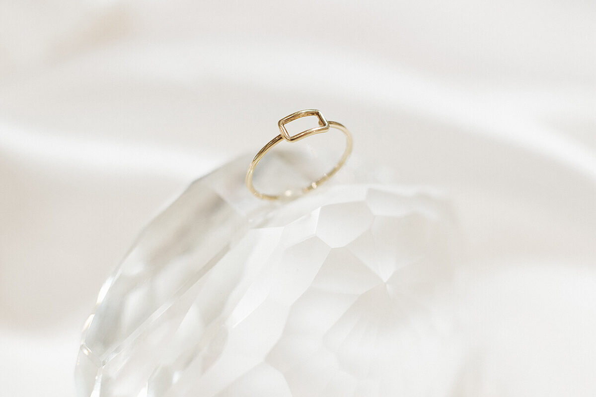 Goldcircus-Baguette-Geo-Ring-585Gelbgold-02