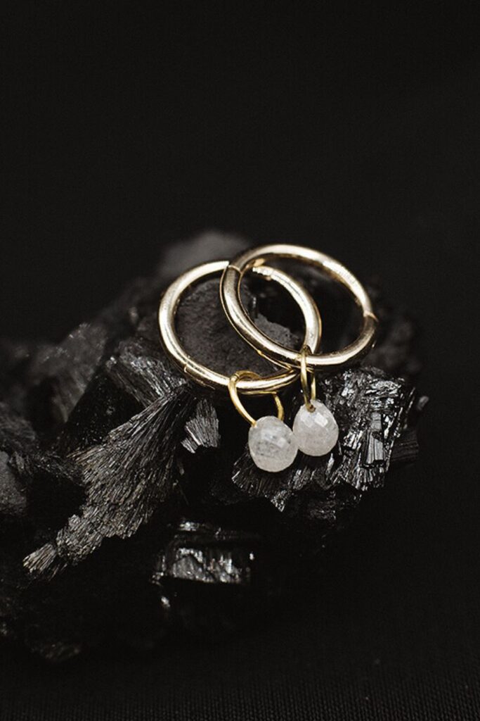 Goldcircus Pure Diamant Creolen in 585 Gelbgold mit Diamant-Anhänger