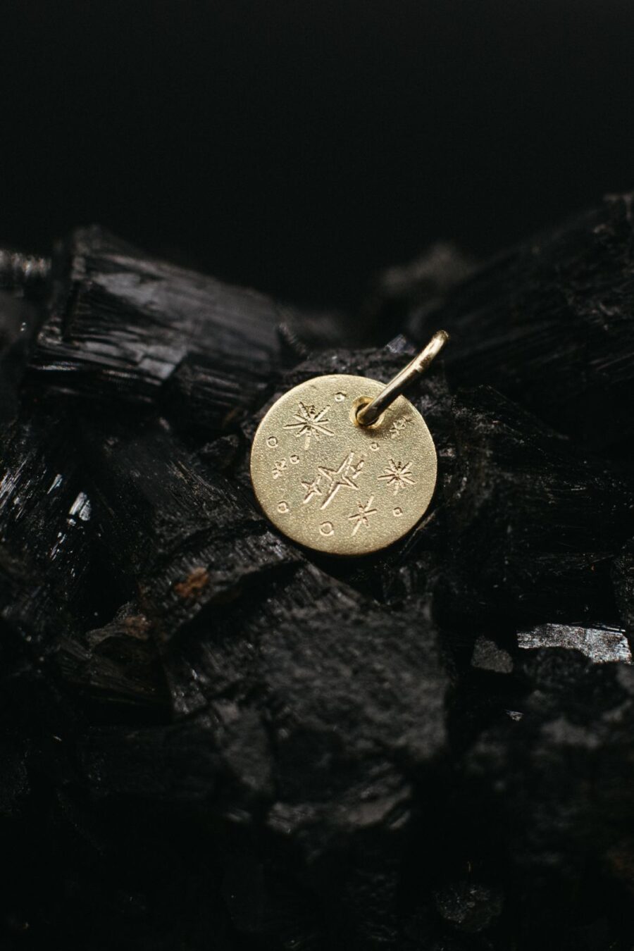 Stars 2 Plate Anhänger Gelbgold